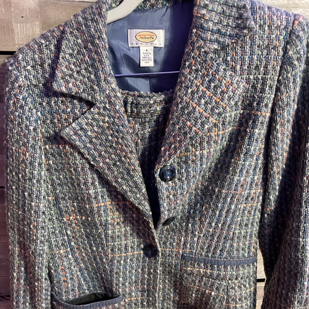 Suit jacket and skirt